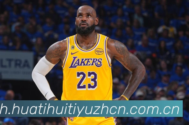 弗拉霍维奇首次与拜仁会面杜尚父亲助力谈判进程战术观察:最新赛事动态与深度分析 弗拉霍维奇首次与拜仁会面杜尚父亲助力谈判进程战术观察:最新赛事动态与深度分析